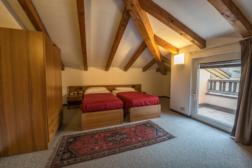 Hotel Drago Mezzocorona Rum bild