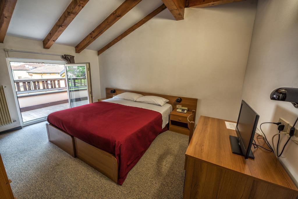 Hotel Drago Mezzocorona Rum bild